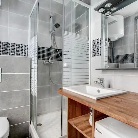 Modern Flat Near Paris By Guestready